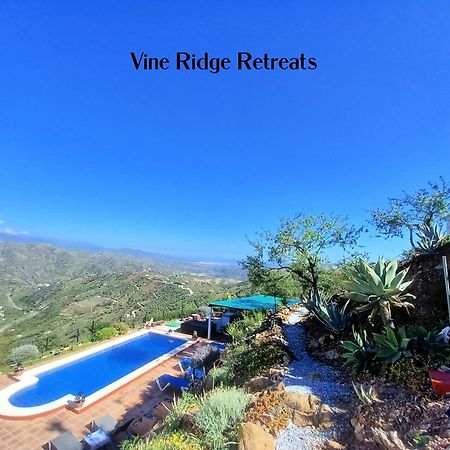 Vine Ridge Studio And Apartment Comares Eksteriør bilde